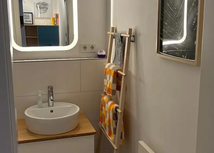 Apartment Moeblierte In Laubegast Dresden